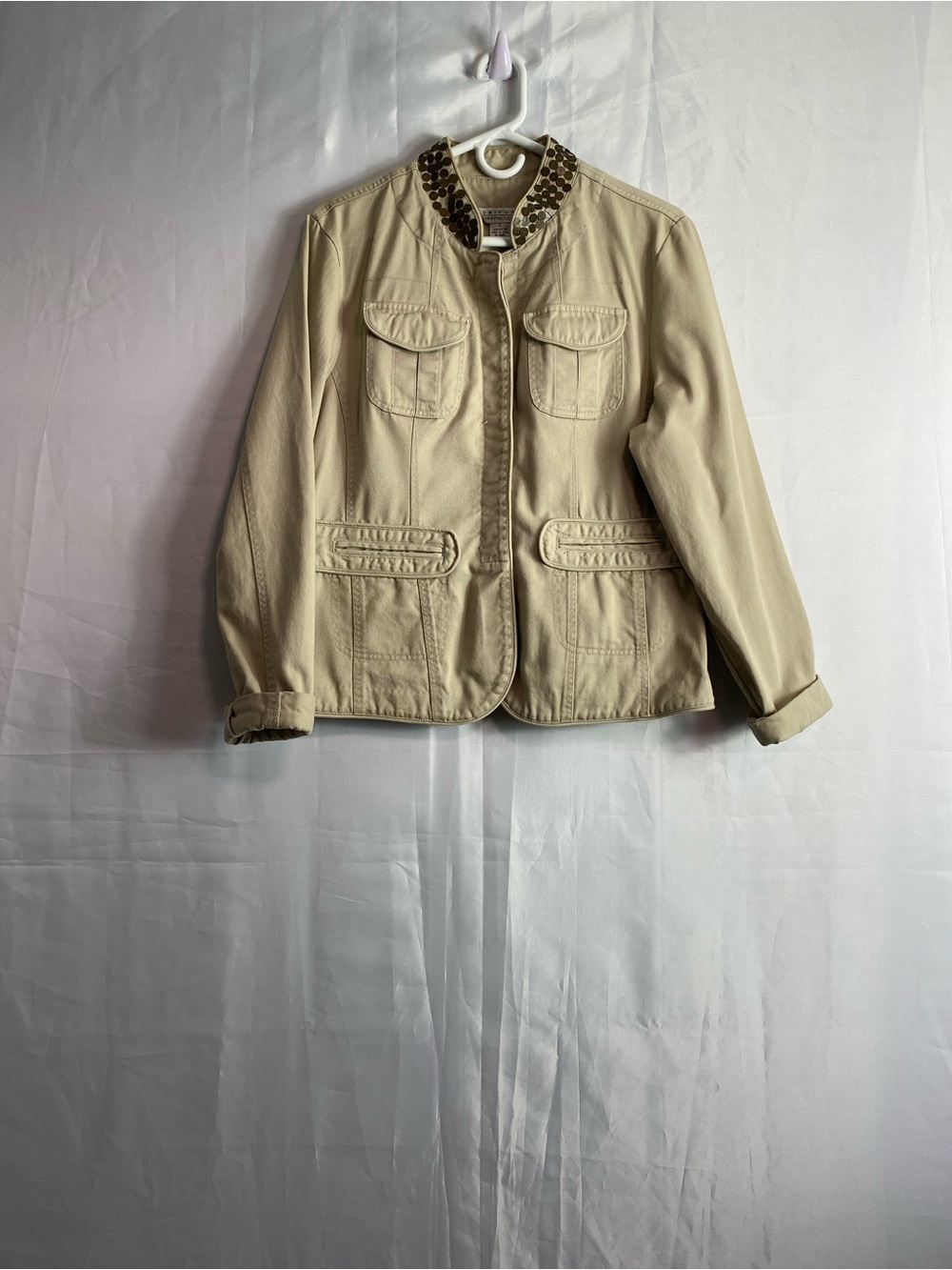 Beaded-Collar Utility Jacket in Beige - Picture 3 of 4